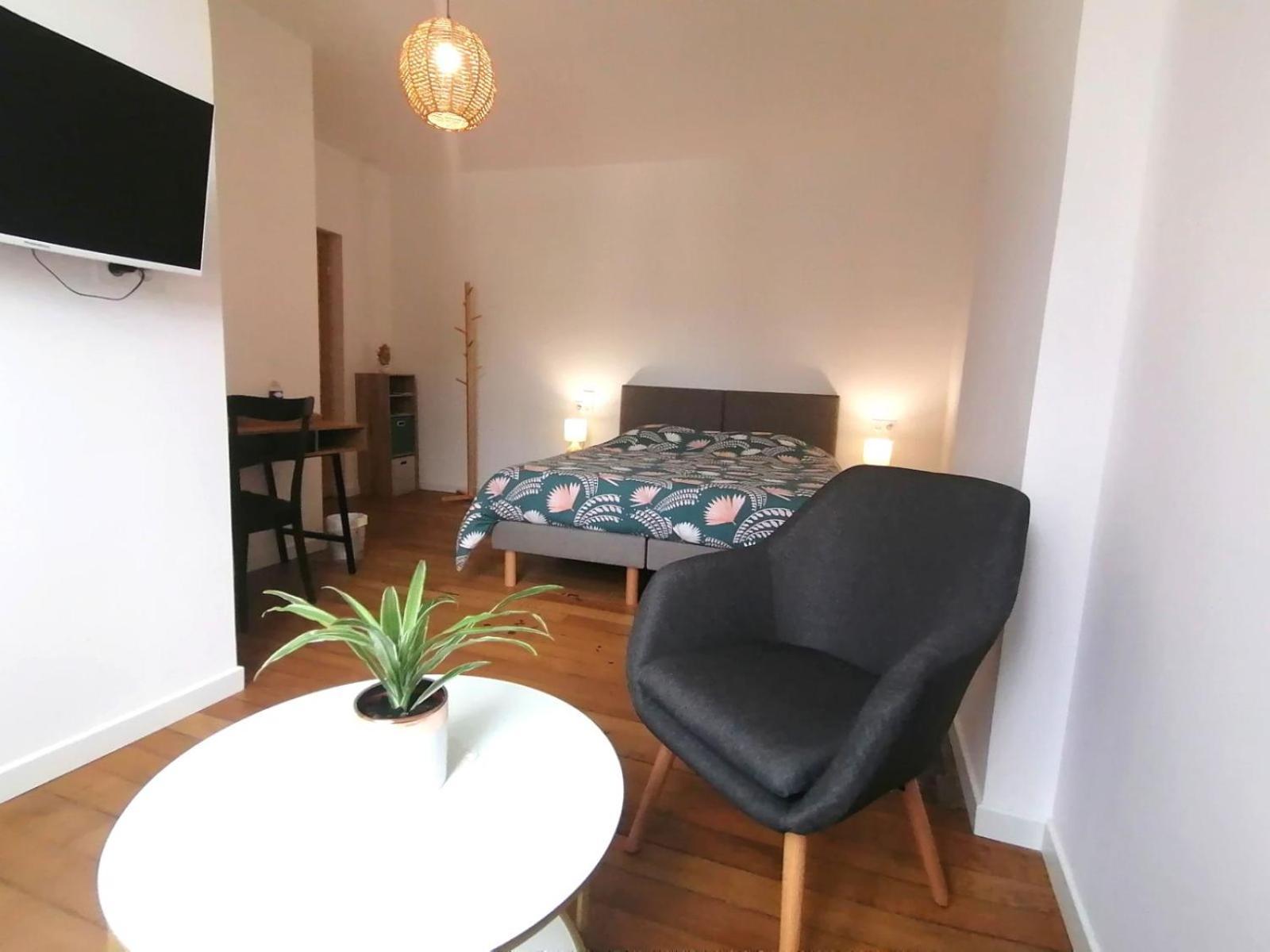 Le Relais Napoleon Bed & Breakfast Avesnes-sur-Helpe Exterior foto